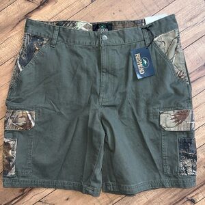 Red Head Camo Shorts Size 36 Mens